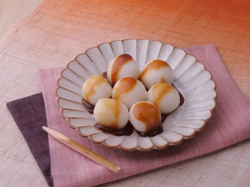 ありそうでなかった！混ぜちゃいました 「黒みつきなこ」かけるチューブタイプを発売！ 画像 3