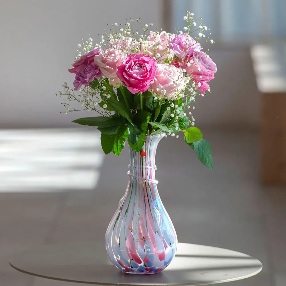 国産花材商品を大幅拡充、産地のこだわりと想いを届ける母の日ギフトの予約販売を日比谷花壇オンラインショップで開始。人気イラストレーター湯浅望氏とのコラボギフトも登場！ 画像 16