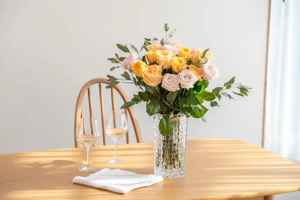 国産花材商品を大幅拡充、産地のこだわりと想いを届ける母の日ギフトの予約販売を日比谷花壇オンラインショップで開始。人気イラストレーター湯浅望氏とのコラボギフトも登場！ 画像 2