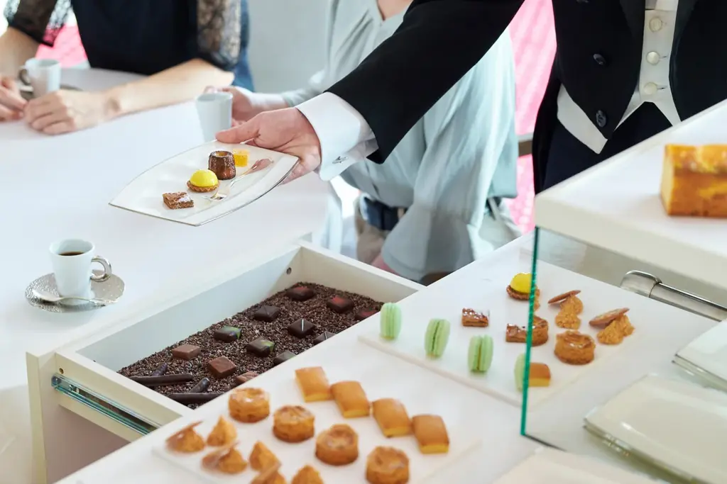 【リーガロイヤルホテル大阪】たいせつな人の門出や節目を彩り、慶ぶ「春のお祝いプラン」を販売 画像 4