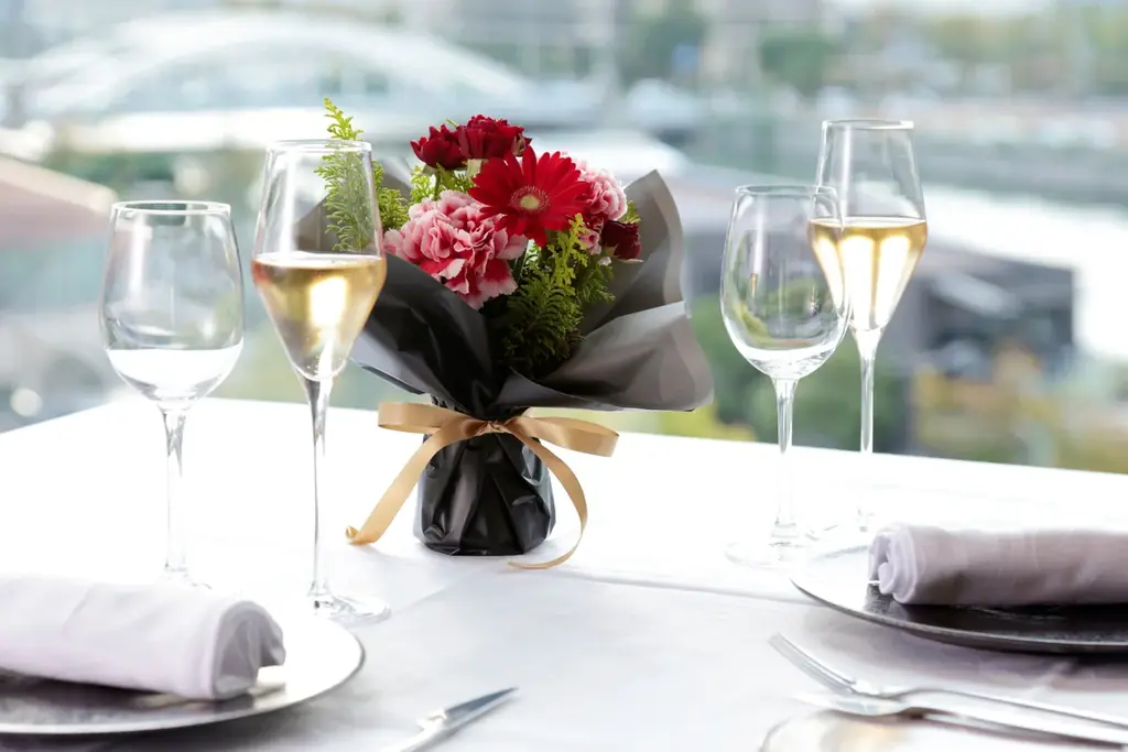 【リーガロイヤルホテル大阪】たいせつな人の門出や節目を彩り、慶ぶ「春のお祝いプラン」を販売 画像 6