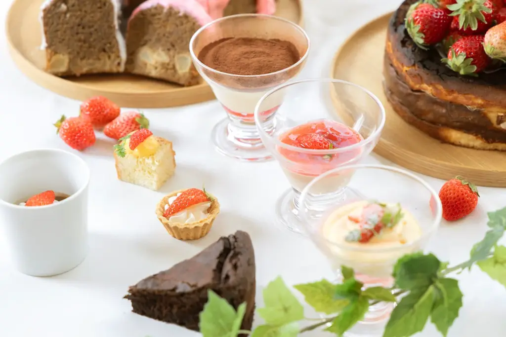 【広島・八丁堀】苺とショコラ、春風そよぐ屋上ガーデンで「ストロベリー＆チョコレート アフタヌーンティー」福屋八丁堀本店にて開催 画像 3