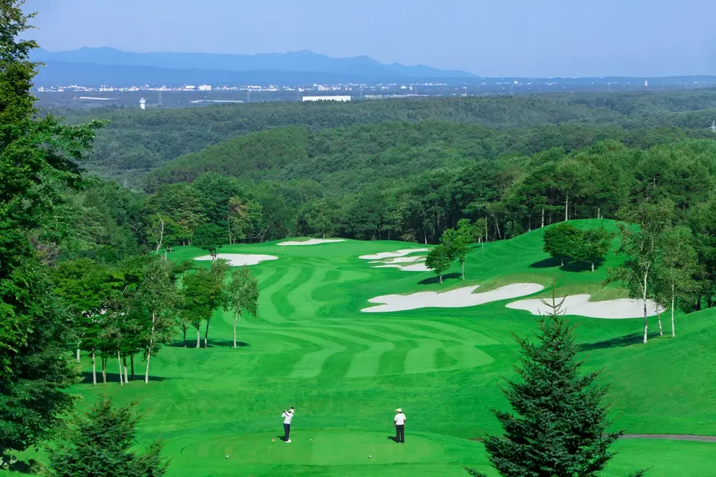 【北海道　春ゴルフ！ラウンド最前線】２０２６年４月春ゴルフのベストシーズン到来！早来カントリー倶楽部の予約が２月から解禁！ 画像 5