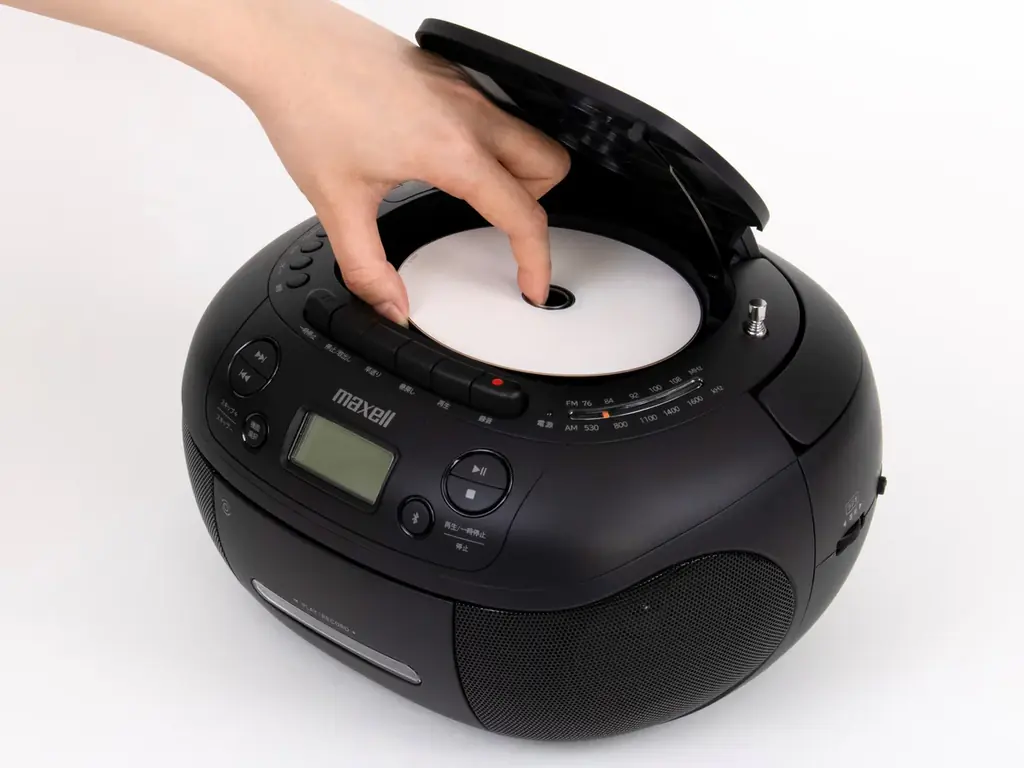 マクセルブランドより、Bluetooth®対応のCDラジオカセットレコーダー発売｜「カセットテープで音楽を残す、聴く。」をコンセプトに、アナログ/デジタルを連携 画像 2