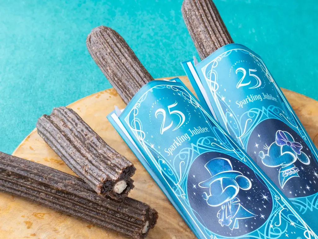 東京ディズニーシー（R）25周年“スパークリング・ジュビリー”ジュビリーブルーが特徴的な25周年のスペシャルメニューなどをご紹介！ 画像 3