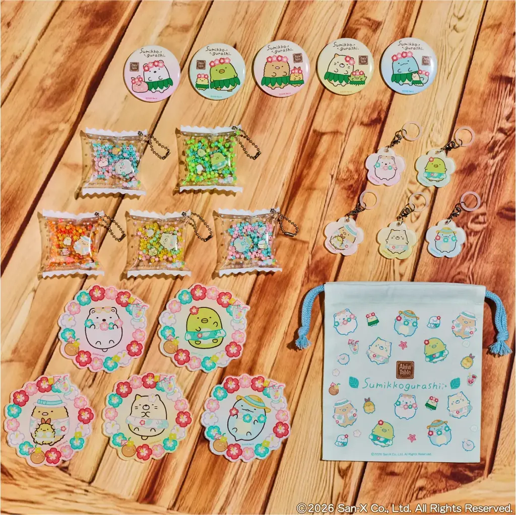 『すみっコたちと過ごす、ハワイアンバケーション！』をテーマに南国ムードあふれるコラボレーションメニューやグッズが登場！ 「すみっコぐらし」がリゾート風衣装でアロハテーブルに大集合！ 画像 6