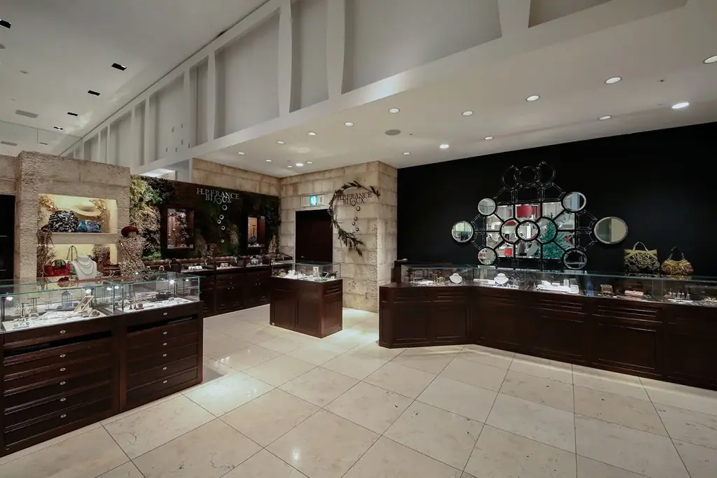 【ファッション＆占いエディター 青木良文氏 × アッシュ・ペー・フランス】2026年“水”の年に贈るLUCKYジュエリー 画像 8