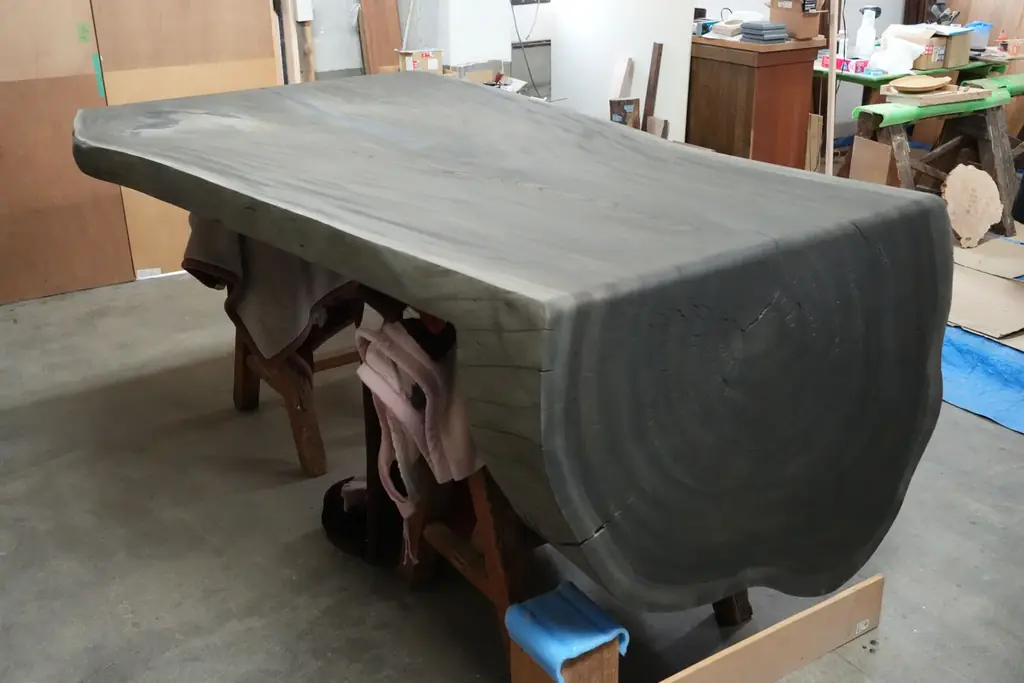 【欅×金継ぎ】木製家具に「継ぐ美学」を融合した新作を発表｜日本の伝統文化と技術を現代プロダクトとして世界へ拓く 画像 4