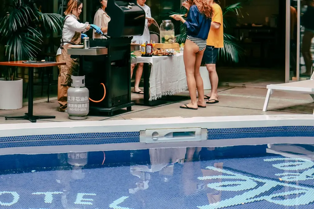 8HOTEL CHIGASAKI、3月7日「サウナの日」限定　サウナ×熱波×BBQイベントを開催 画像 4