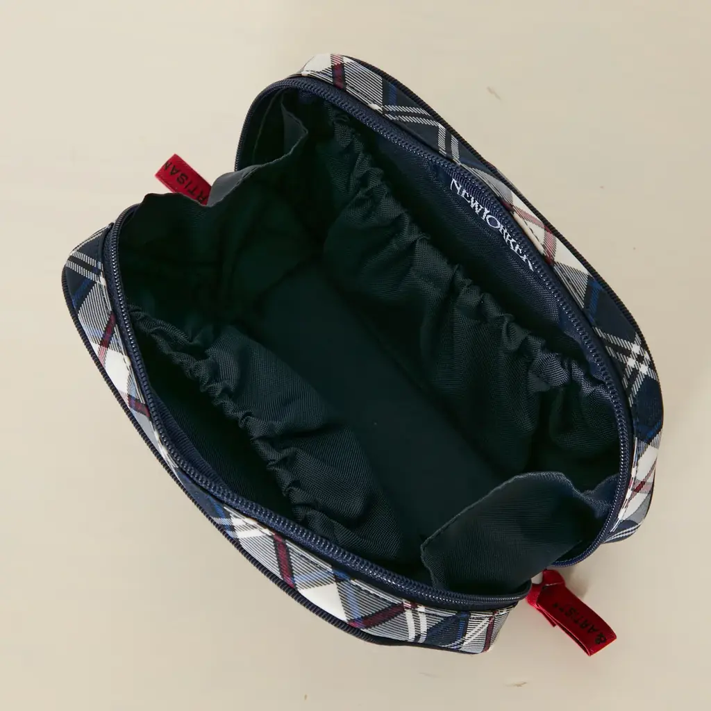 ニューヨーカー ウィメンズ「ARTISAN&ARTIST* | NEWYORKER 2026 spring collaboration vol.01」の特集コンテンツを公開。 画像 4