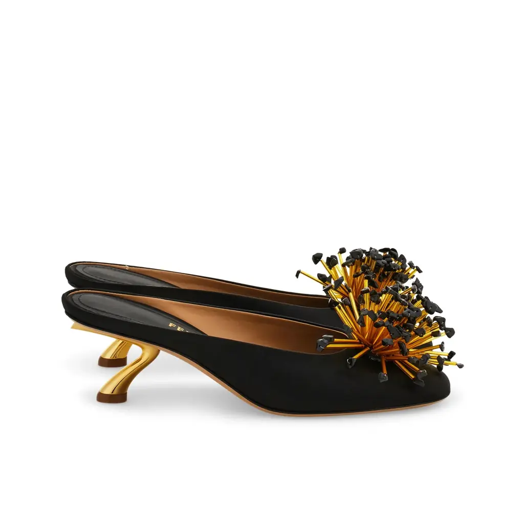 【FERRAGAMO】2026年最新シューズコレクションにフォーカスした、”STEP INTO FORTUNE” ポップアップストアを伊勢丹新宿店、阪急うめだ本店にて開催 画像 3