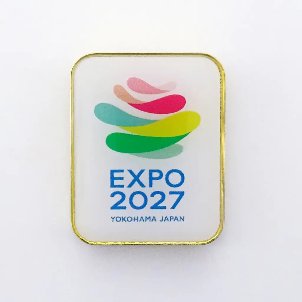 GREEN×EXPO 2027公式ライセンス商品　ラインストーンがきらめく「トゥンクトゥンク」とシックな「公式ロゴ」の2タイプのピンズが新登場　2026年2月25日（水）販売開始 画像 2