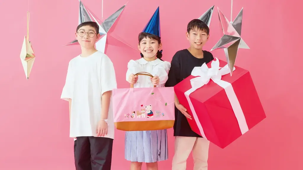 ファミリア初！ 約8か月をかけて子どもたちが企画したアイテムが商品化 ファミリア創業75周年イベント「子ども企画会議」から誕生した「デニムバッグ」2種類が登場 画像 9