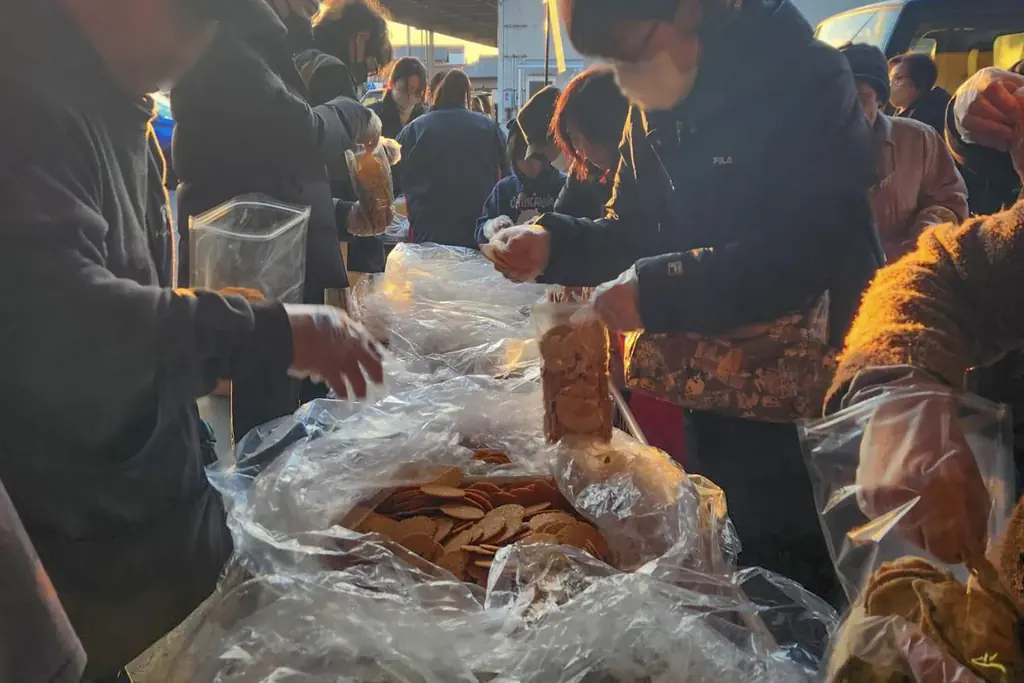 えびせん朝市1周年