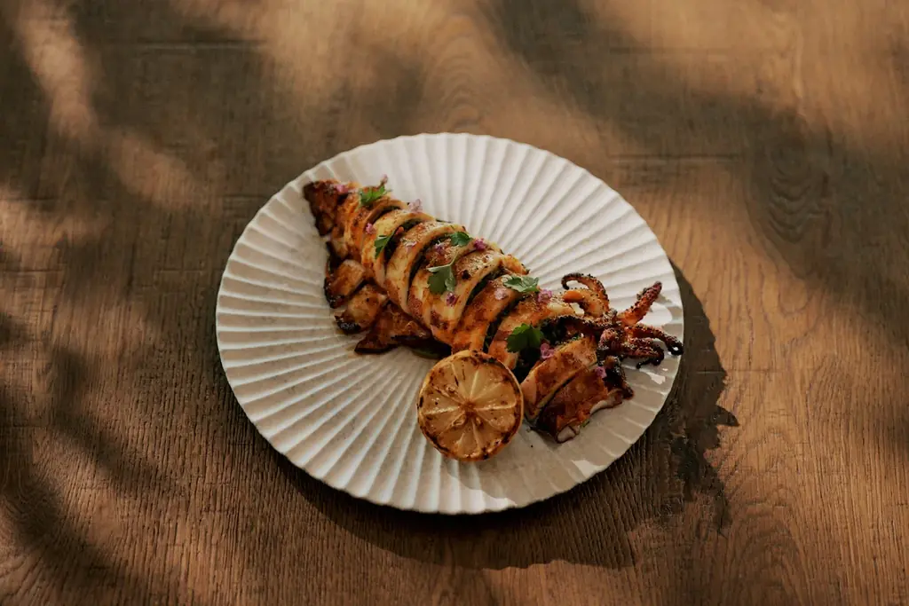 1 Hotel Tokyo、南仏リヴィエラと日本の感性が奏でる共存のダイニング「NiNi」、50種類以上の厳選されたジャパニーズ・クラフトジンを擁するバー「Spotted Stone」の詳細を発表 画像 3