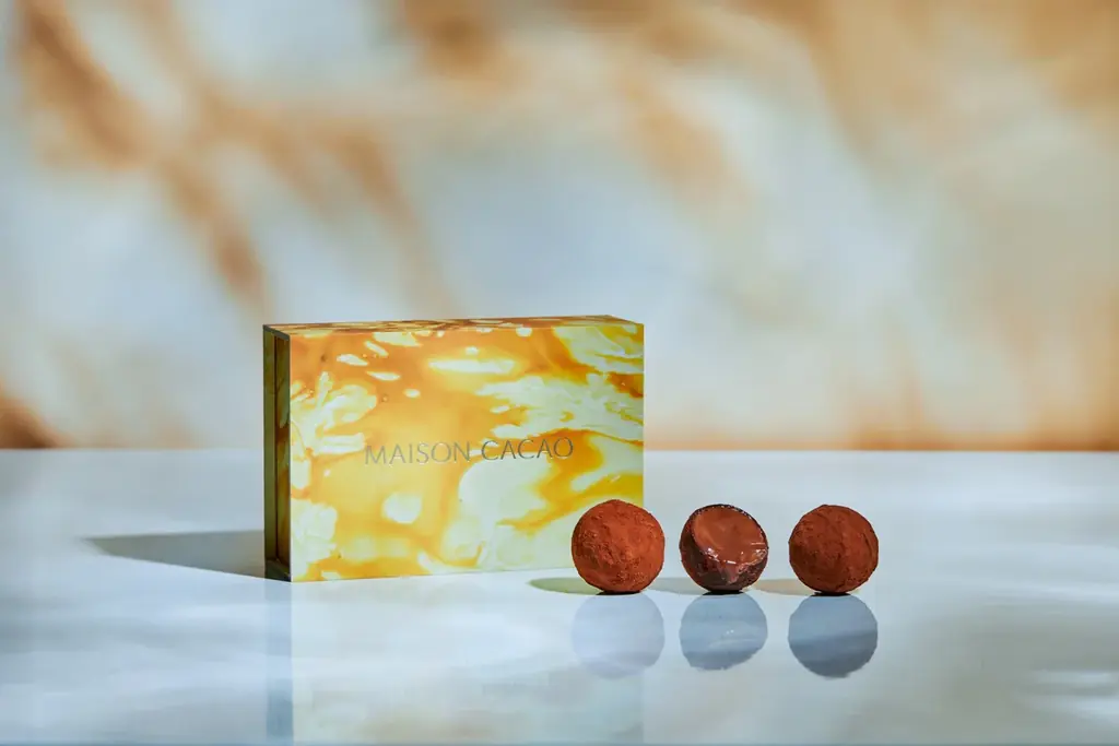 メゾンカカオ、ホワイトデー限定コレクション人気4種に加え、新作“白桃アールグレイ”チョコレートが初登場。今だけの味わいが3月1日（日）より限定登場します。 画像 5