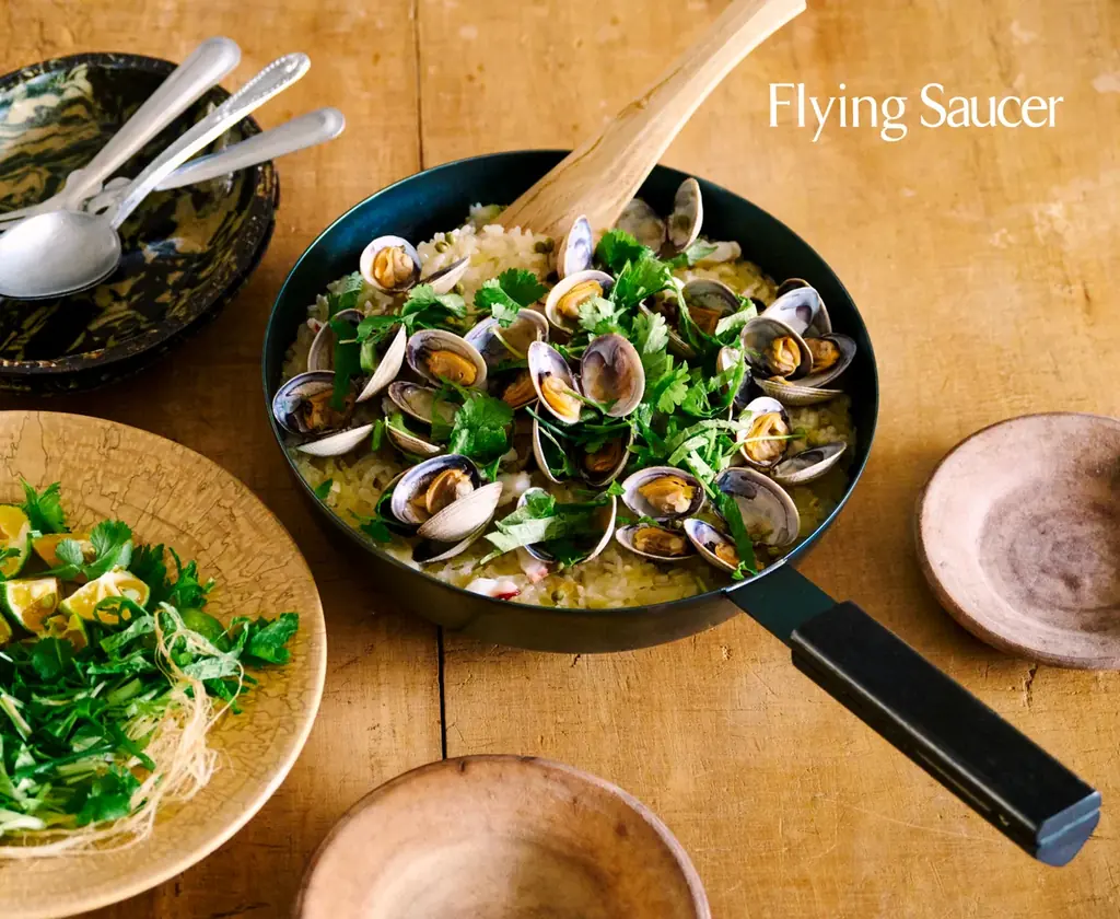 【料理にとことん没頭できる‼︎】妥協なし“厚さ”と“深さ”を追求―Flying Saucer鉄フライパン、誕生―料理がおいしくなる、楽しくなる道具。 画像 1