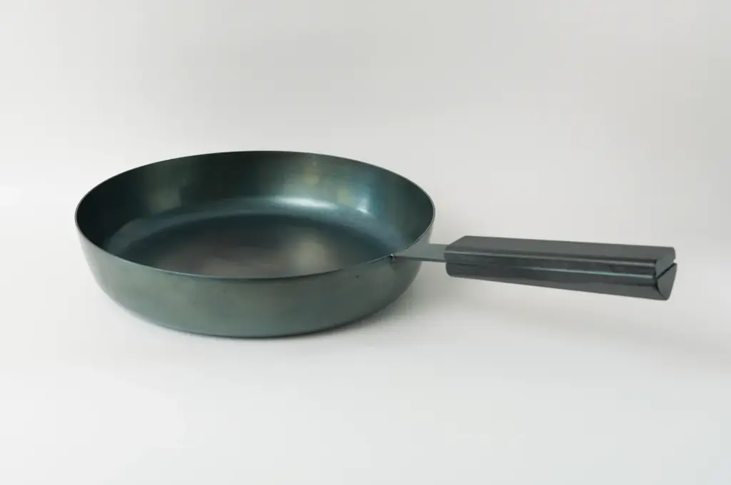 【料理にとことん没頭できる‼︎】妥協なし“厚さ”と“深さ”を追求―Flying Saucer鉄フライパン、誕生―料理がおいしくなる、楽しくなる道具。 画像 9