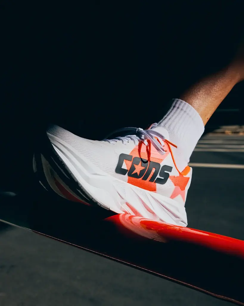 コンバース初の厚底『CONS RUNBOUNCE』登場