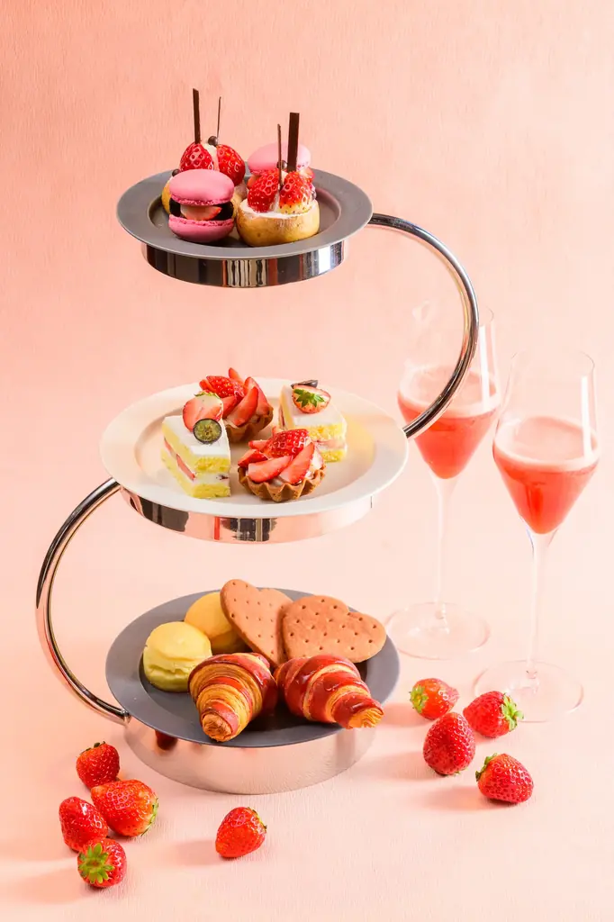 【オーセントホテル小樽】「いちご尽くしのアフタヌーンティー」春期限定でご提供します。 画像 2