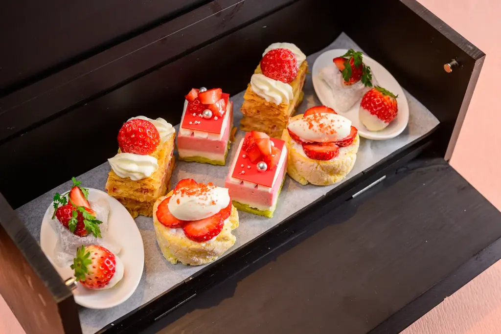【オーセントホテル小樽】「いちご尽くしのアフタヌーンティー」春期限定でご提供します。 画像 3