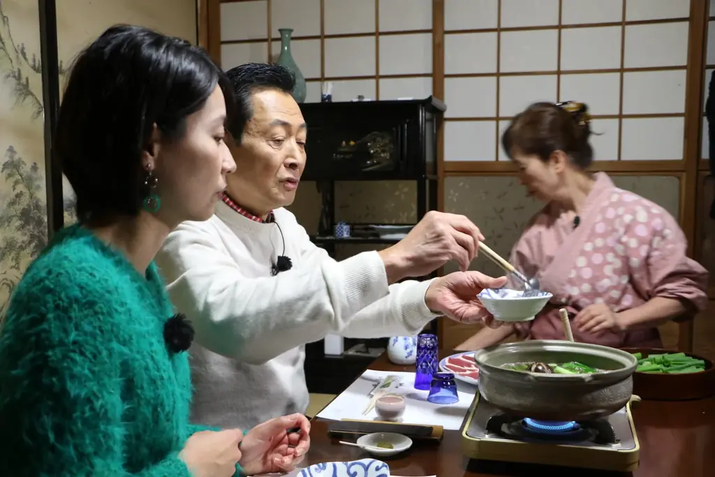 三田村邦彦が奈良・大和郡山でおとな旅♪クラフトビール店の奥にサウナ?! 昆布店が営むうどん屋の出汁に三田村感動！知る人ぞ知る名店の絶品鍋とは 画像 12