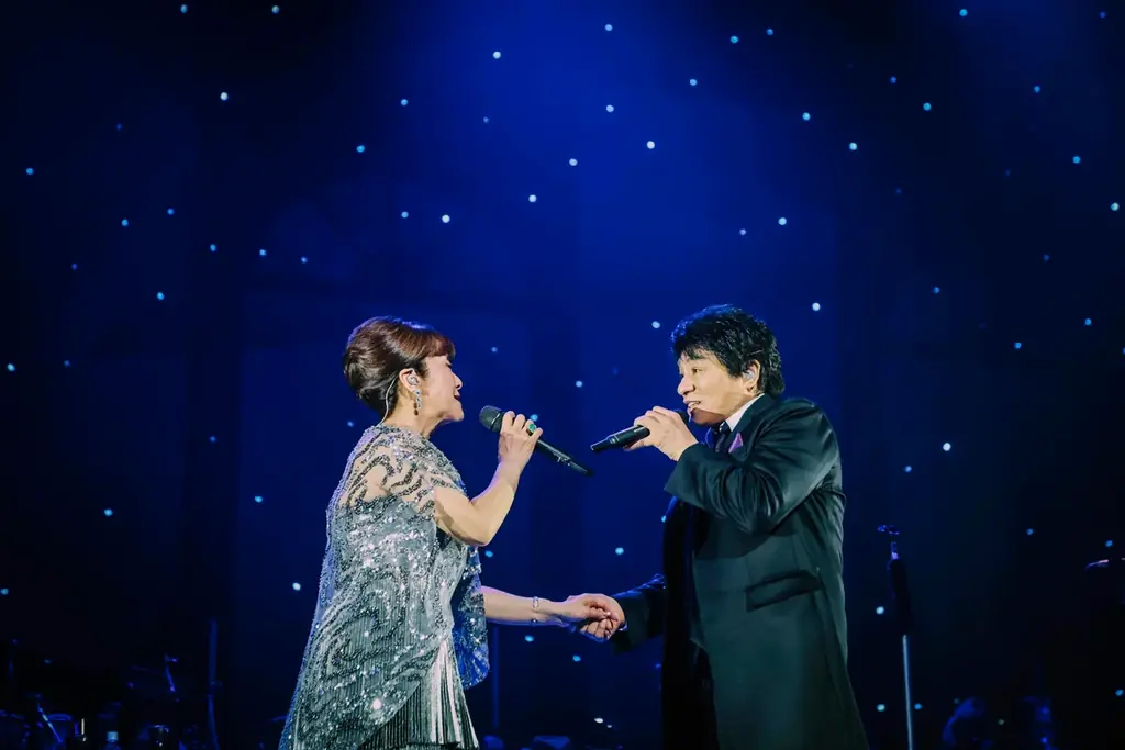 『ASKA CONCERT2026 昭和が見ていたクリスマス!?』ライブレポートが到着 画像 4