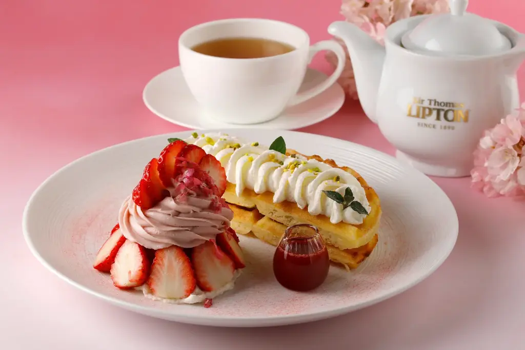 【京都 春スイーツ】1930年創業の紅茶専門店 Sir Thomas LIPTON が提案する、さくら×苺×紅茶のマリアージュ『春の苺フェア』を3月1日(日)からスタート。 画像 4
