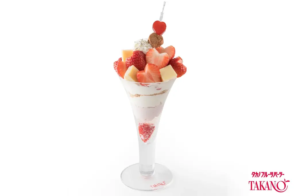 【タカノフルーツパーラー】純潔の世界に苺の赤が印象的なホワイトデー限定パフェ 画像 2