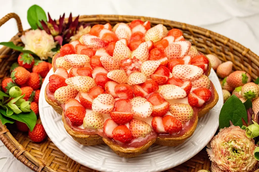 【キル フェ ボン】＜春メニュー＞やわらかな春の気配とともにお届けする、旬のイチゴや柑橘が彩る季節限定タルト登場！ 画像 5