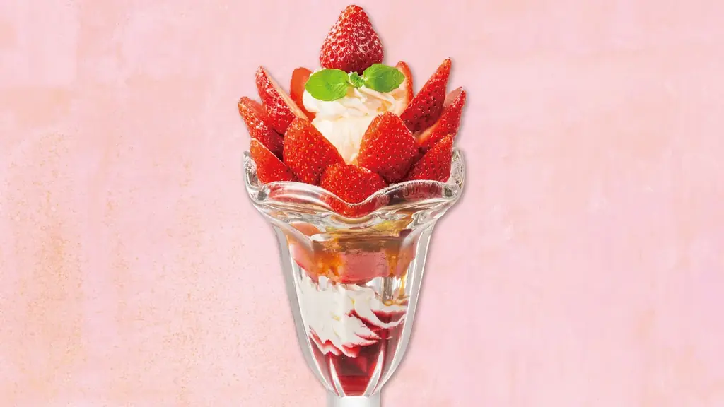 『ステーキのどん』見た目も可愛い“花束スイーツ”が今年も！旬の苺を使った「幸せの花束 苺コレクション」2月24日（火）開始 画像 2