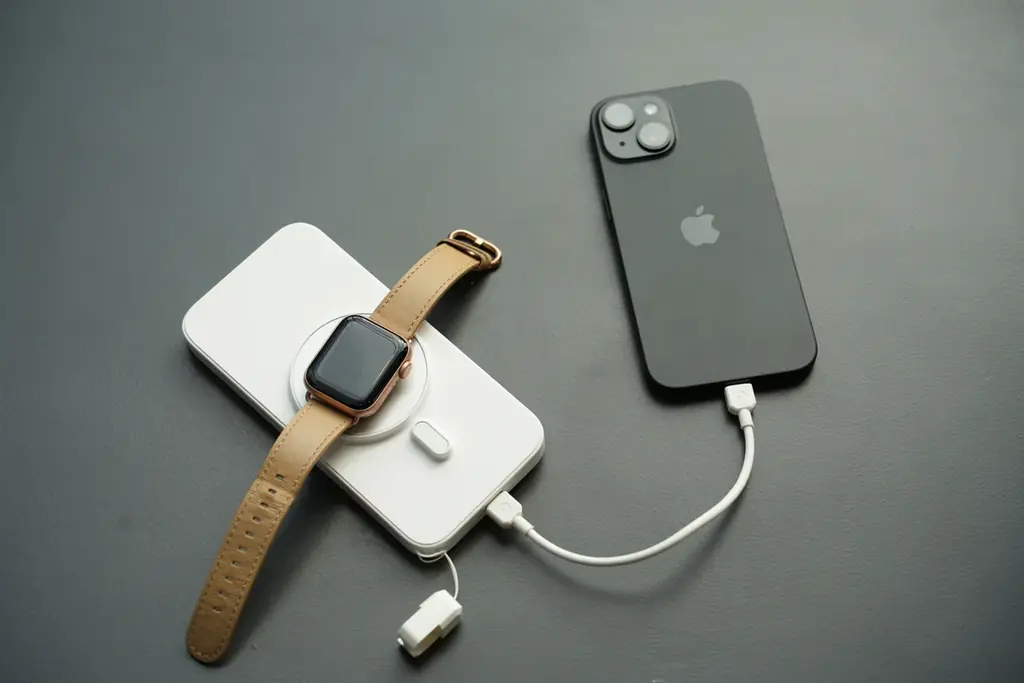 あの ”遊べる” モバイルバッテリー「モバイルBOY」が進化！ゲーム300本内蔵｜横画面で没入感UP｜さらに、温度変化に強い“半固体電池”も搭載して中身も大幅アップデート！ 画像 7