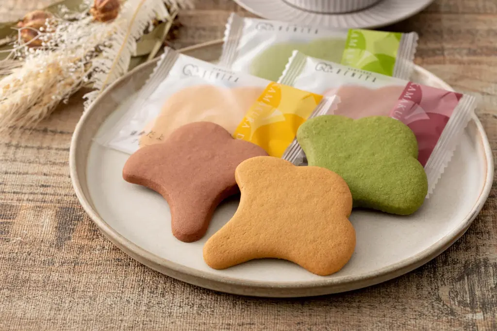 〈大丸心斎橋店〉「クルミッ子」でおなじみの〈鎌倉紅谷〉が期間限定で登場！期間限定カラーのクルミッ子缶​も 画像 2