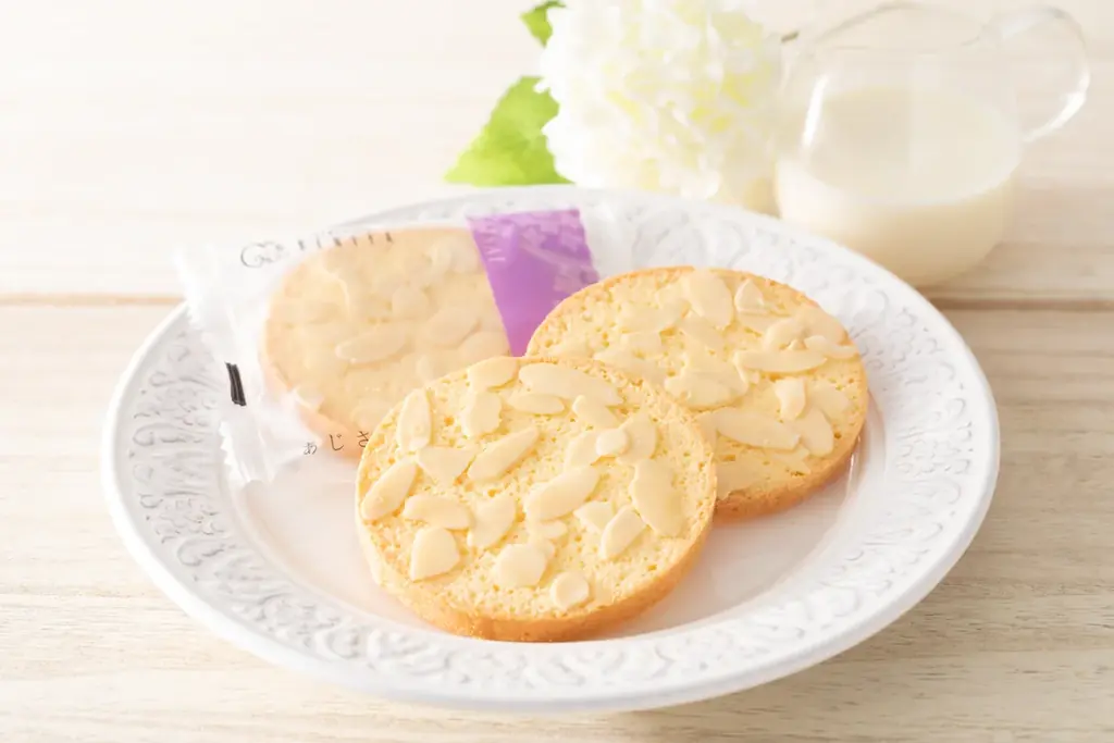 〈大丸心斎橋店〉「クルミッ子」でおなじみの〈鎌倉紅谷〉が期間限定で登場！期間限定カラーのクルミッ子缶​も 画像 3