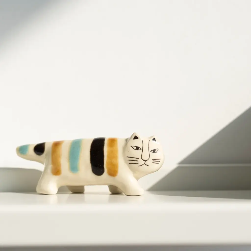 【リサ・ラーソンの猫】栃木・益子で生まれた「にっぽんのリサ猫」最新作。日本各地の窯元を旅するプロジェクトから、9匹目の猫《あわせじま》が登場。 画像 3