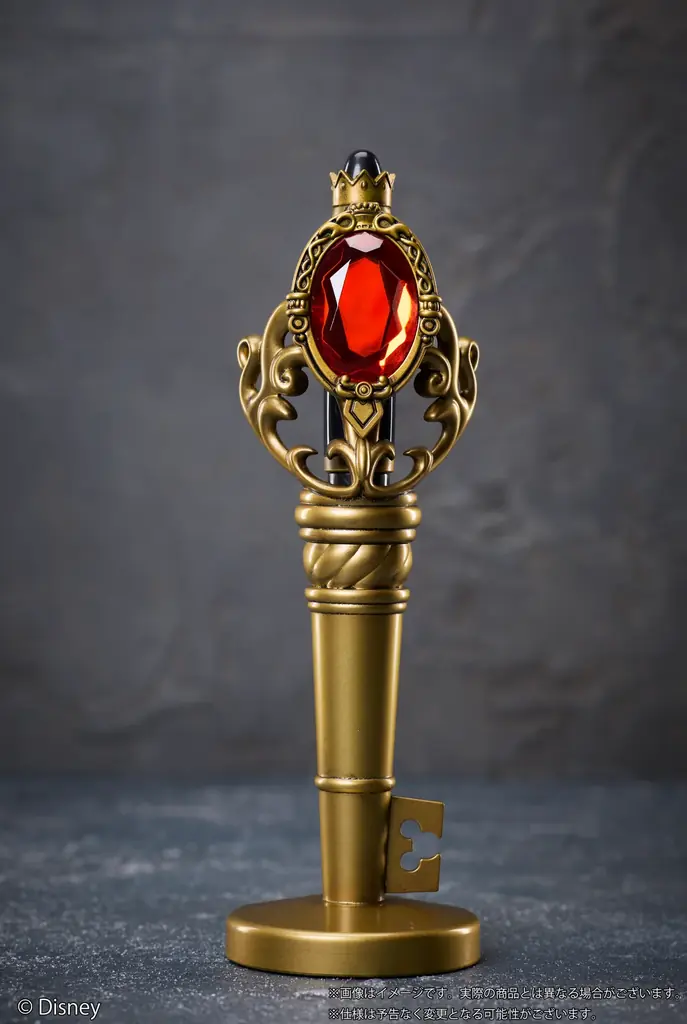 【東京・六本木】『ディズニー ツイステッドワンダーランド展│Seasonal Memories』展覧会オリジナルデザイン「ディズニープラス プリペイドカード（金額券）」発売のご案内！ 画像 6