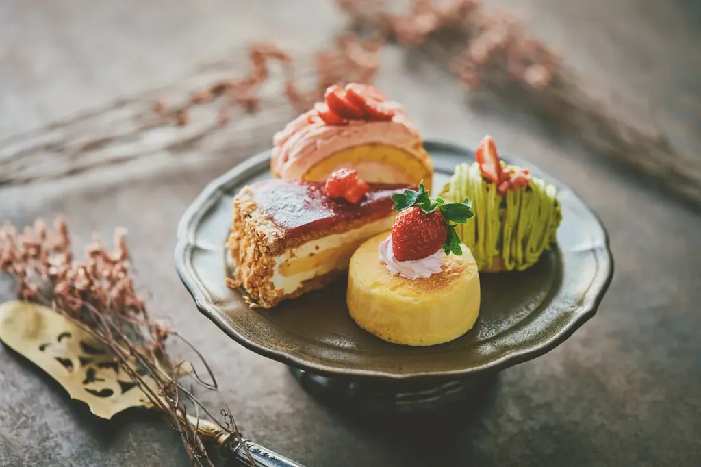 神戸を一望する絶景テラスやラグジュアリーなカフェで「苺づくし」のオリジナルメニューを堪能。山上リゾート「神戸布引ハーブ園」で苺フェア「Strawberry Selection」を5/31まで開催中！ 画像 6