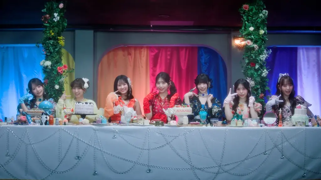 SWEET STEADY、3rdシングルCD表題曲「SWEET STEP」MV公 開見れば見るほど引き込まれるエキセントリックな映像に注目 画像 3