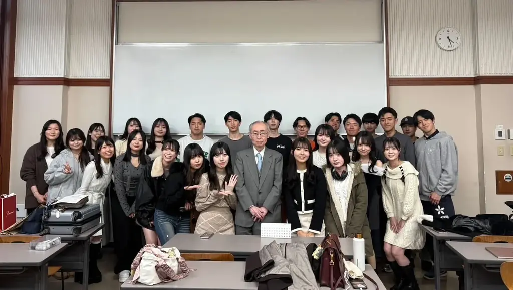 学習院大学の学生と共同開発 今日くらいいいでしょ！？「ギルティホイップメロンパン」2026年3月1日（日）新発売 画像 4