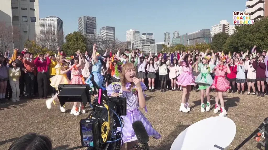 「果汁グミ　推し味フルーツミックス」新発売！ FRUITS ZIPPER、ファンと初共演で390人と“ミックスダンス”！ WEB動画「ミックスしあうと、私たちはも～っと輝く！」篇 公開！ 画像 15