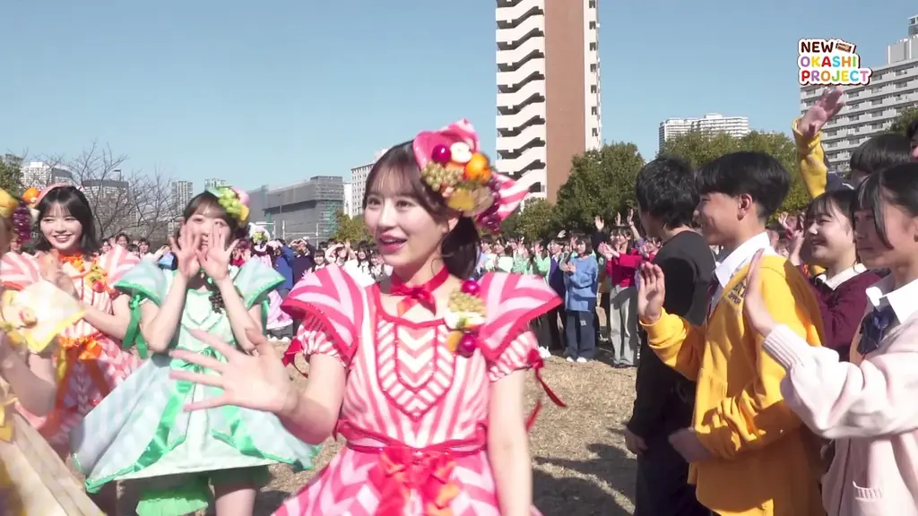 「果汁グミ　推し味フルーツミックス」新発売！ FRUITS ZIPPER、ファンと初共演で390人と“ミックスダンス”！ WEB動画「ミックスしあうと、私たちはも～っと輝く！」篇 公開！ 画像 16