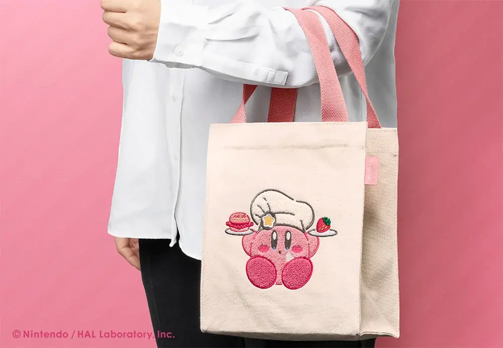 ふわふわ刺繡のカービィがかわいい！トートバッグセットが期間限定で再登場【カービィカフェ×キャプテンスイーツバーガー】 画像 2