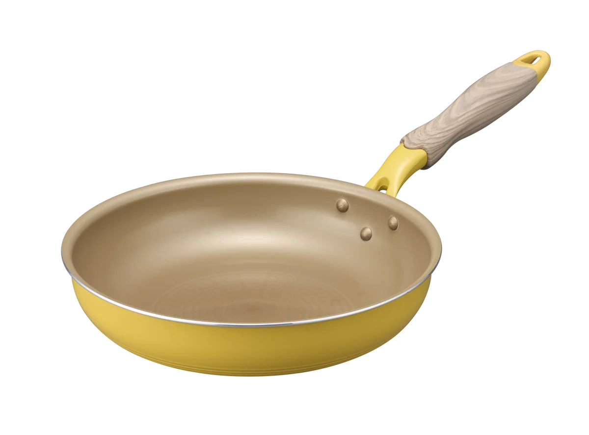 料理も、気分も、ツルっと軽やか。新生活に使いたい、毎日の料理時間をポジティブに変えるツルすべフライパン『evercook（エバークック）』より新色メロウイエローをラインアップ 画像 5