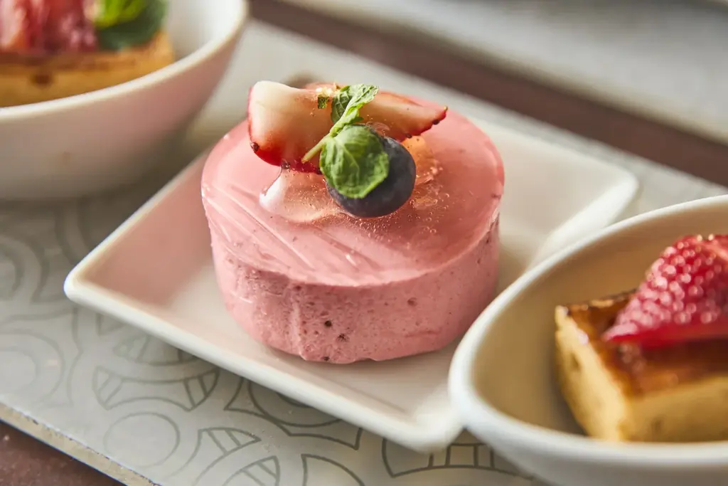 苺、苺、そして苺。苺づくしの期間限定アフタヌーンティーをホテル＆レジデンス六本木で提供開始 画像 2