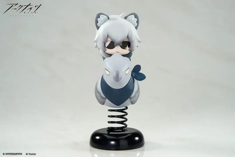 『HappyShake アークナイツ 完成品フィギュア』の「シルバーアッシュ」「プラマニクス」が登場。 画像 8