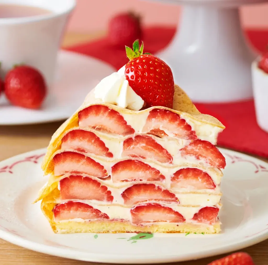 【Afternoon Tea LOVE&TABLE】さくら、抹茶、苺など、春のミルクレープ発売！新作の「抹茶マスカルポーネとバナナのミルクレープ」や、“あまおう苺”の5層仕立てミルクレープなど 画像 6