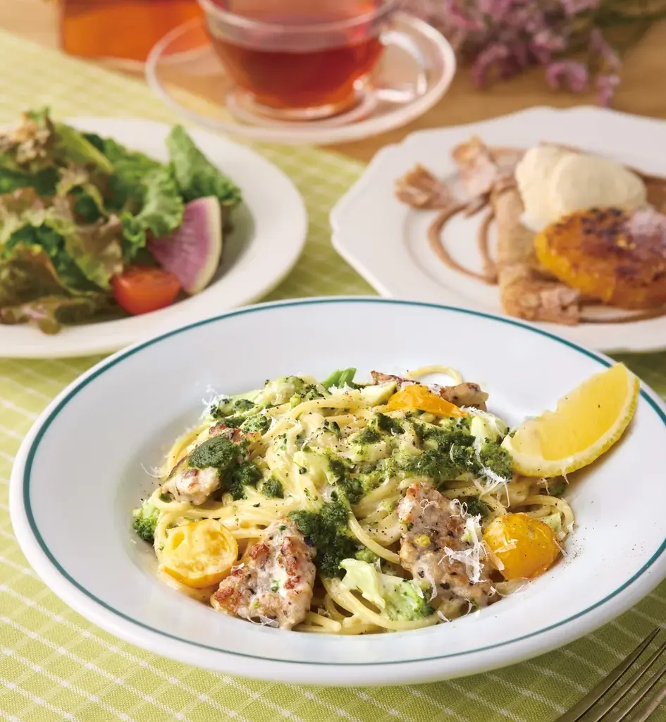 【Afternoon Tea LOVE&TABLE】さくら、抹茶、苺など、春のミルクレープ発売！新作の「抹茶マスカルポーネとバナナのミルクレープ」や、“あまおう苺”の5層仕立てミルクレープなど 画像 8