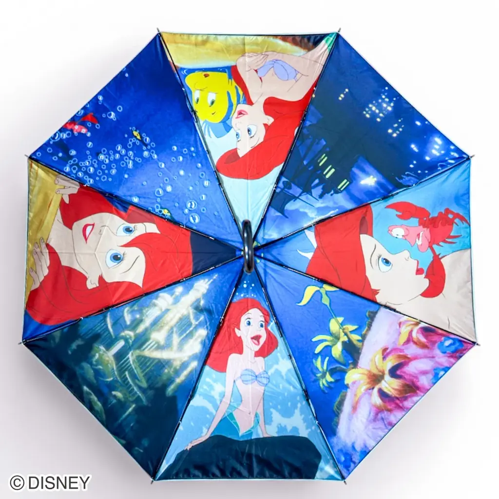 【ディズニー、ピクサー】傘を開けば、映画の世界観広がる。「晴雨兼用両面印刷折りたたみ傘」全7種、銀座三越「Disney THE MARKET 2026 in 銀座三越」にて2月25日より先行販売開始 画像 4