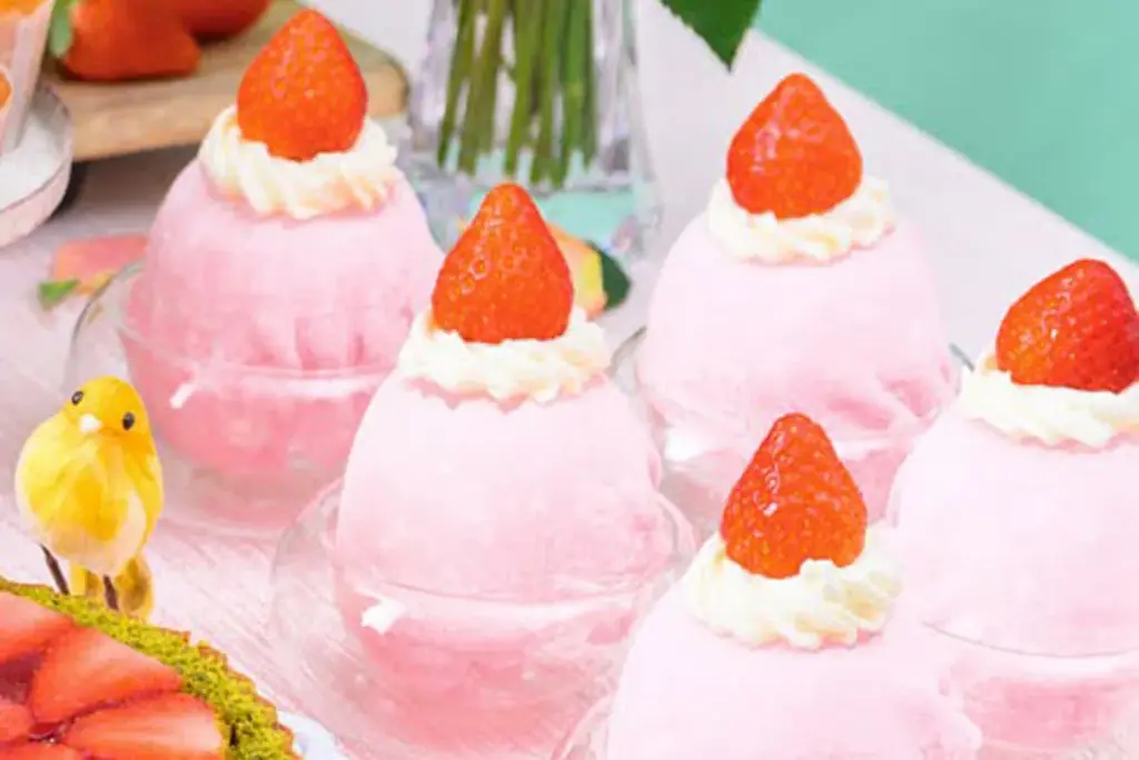 【神戸北野ホテル】満開春桜といちごのスイーツビュッフェ　～春のツートップ！「いちごのミル・ミルフィーユ」＆「こぼれいちご」～ 画像 4