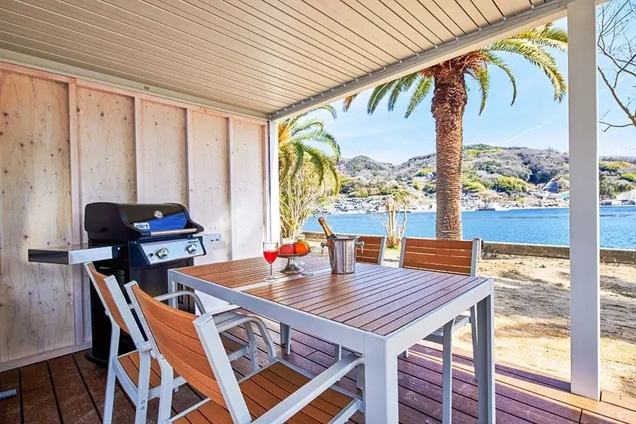 【３周年記念コラボイベント開催】「BYUCCA glamping-ビュッカ-」が3周年。江田島ラー油作り体験や絶品坦々うどん、夜のバータイムなど、Sugos Café とのコラボ企画を実施 画像 5